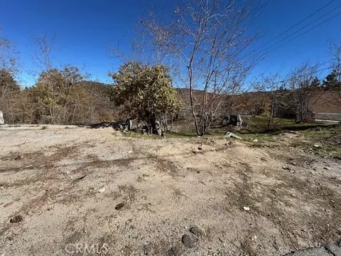 2379 Chicago Dr, Running Springs, CA 92382 photo 25
