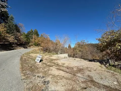 2379 Chicago Dr, Running Springs, CA 92382 photo 20