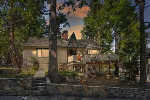 292 Heliotrope Dr, Lake Arrowhead, CA 92352