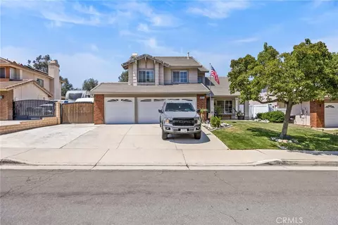 13106 Thicket Pl, Corona, CA 92883