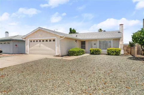2231 El Rancho Cir, Hemet, CA 92545
