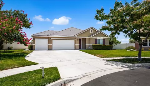 1909 Crystal Cove Ct, Redlands, CA 92374
