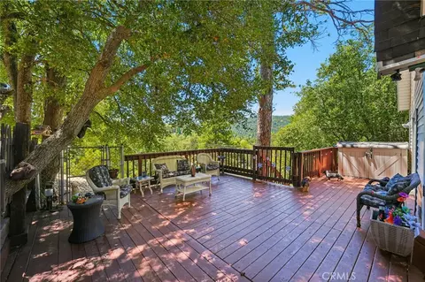 Exterior - 463 Delle Dr, Crestline, CA 92325 photo 3 of 6