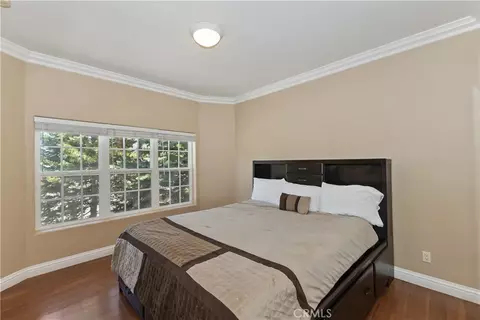 Bedroom - 494 Lakeview Ct, Big Bear Lake, CA 92315 photo 9 of 12