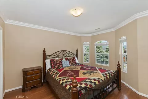 Bedroom - 494 Lakeview Ct, Big Bear Lake, CA 92315 photo 1 of 12
