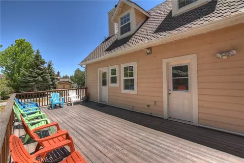 Exterior - 494 Lakeview Ct, Big Bear Lake, CA 92315 photo 5 of 6