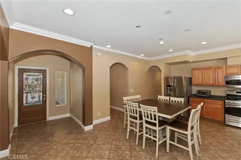 Entry Way - 494 Lakeview Ct, Big Bear Lake, CA 92315 photo 1 of 3