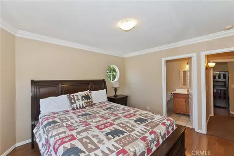 Bedroom - 494 Lakeview Ct, Big Bear Lake, CA 92315 photo 6 of 12