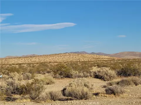 4 Buckboard Rd, Hinkley, CA 92347