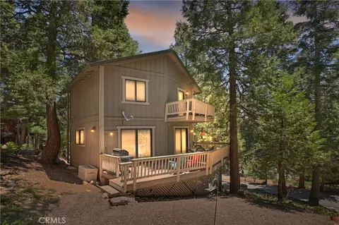305 Cedarbrook Dr, Twin Peaks, CA 92391