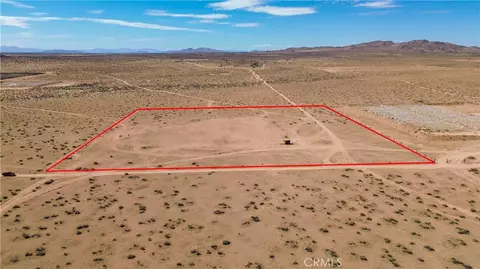 3 Adobe Mountain Ave, Adelanto, CA 92301 photo 5