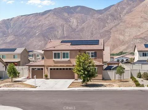 881 Canopy Ln, San Jacinto, CA 92583