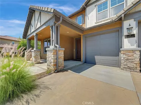 59 Oldenburg Ln, Norco, CA 92860