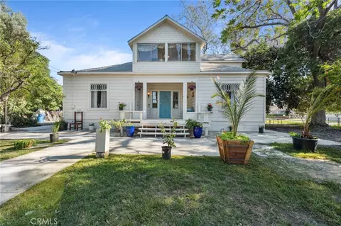 318 E 11th St, Pomona, CA 91766