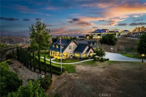 31819 Highview Dr, Redlands, CA 92373