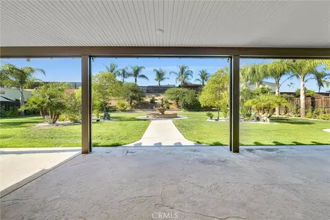 19394 Rocky Summit Dr, Perris, CA 92570