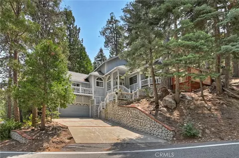 Exterior - 26746 Oakmont Dr, Lake Arrowhead, CA 92352 photo 1 of 12