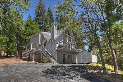 27230 Peninsula Dr, Lake Arrowhead, CA 92352