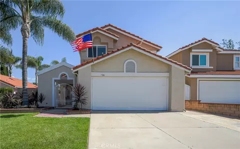 1386 Fairmont Dr, Corona, CA 92882