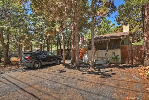 428 Maple Ln, Sugarloaf, CA 92386
