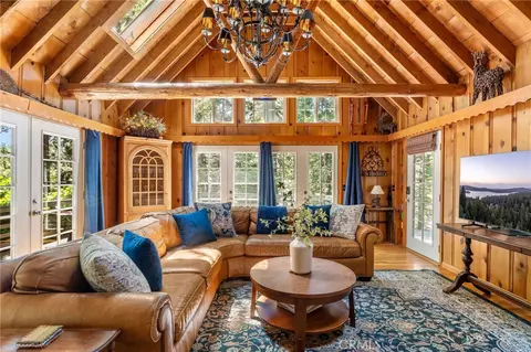 816 Fern Rd, Skyforest, CA 92385