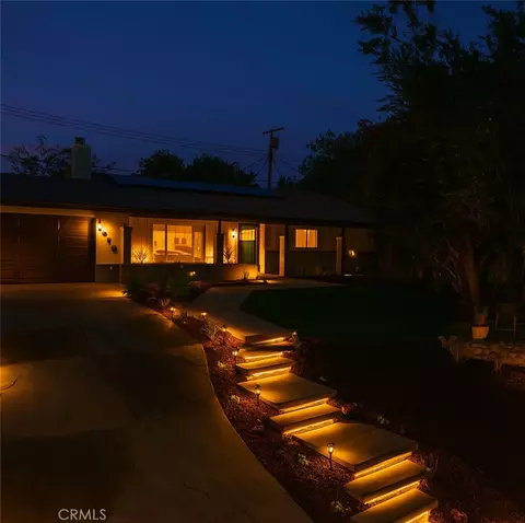 515 Corona Cir, Corona, CA 92879