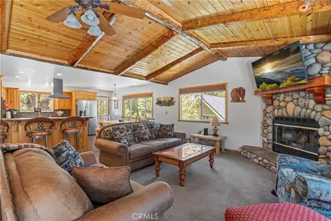 Living - 644 St Moritz Dr, Big Bear Lake, CA 92315 photo 4 of 6