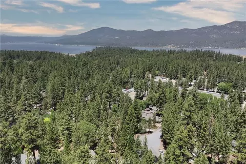 View/Area - 644 St Moritz Dr, Big Bear Lake, CA 92315 photo 2 of 2