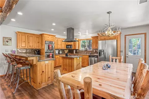 Dining - 644 St Moritz Dr, Big Bear Lake, CA 92315 photo 1 of 1