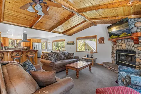 Living - 644 St Moritz Dr, Big Bear Lake, CA 92315 photo 4 of 6