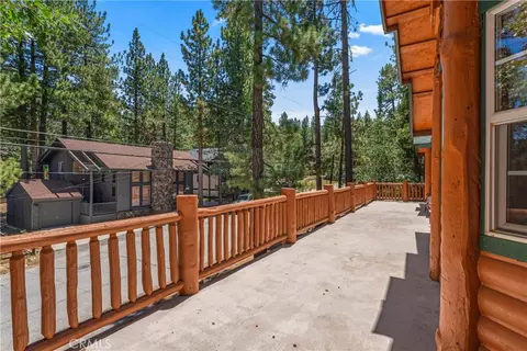 Exterior - 644 St Moritz Dr, Big Bear Lake, CA 92315 photo 6 of 16