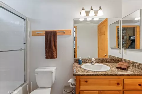 Bath - 644 St Moritz Dr, Big Bear Lake, CA 92315 photo 1 of 4