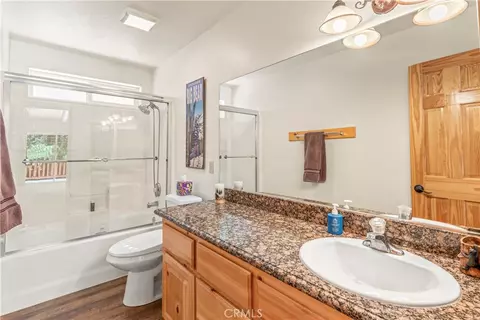Bath - 644 St Moritz Dr, Big Bear Lake, CA 92315 photo 2 of 4
