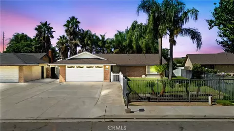 5130 Swallow Ln, Riverside, CA 92505