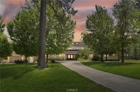 28411 N Shore Rd, Lake Arrowhead, CA 92352