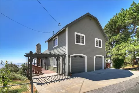 Exterior - 22665 Valley View Dr, Crestline, CA 92325 photo 2 of 8