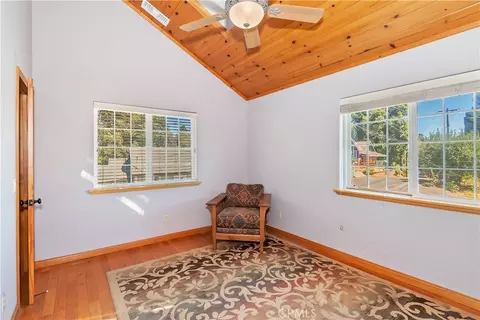 Bedroom - 22665 Valley View Dr, Crestline, CA 92325 photo 5 of 7
