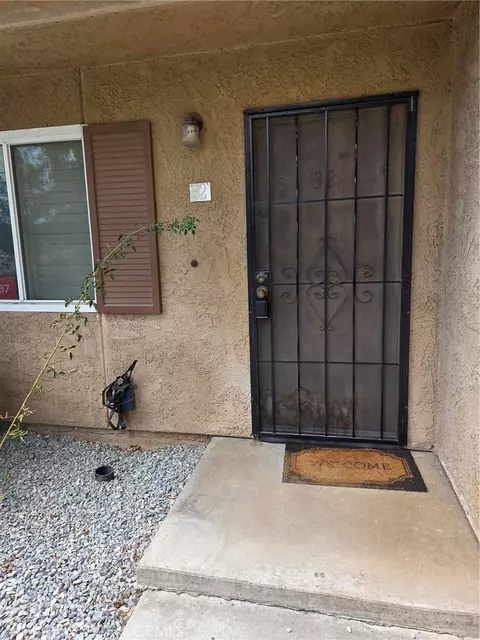 14299 La Paz Dr #32, Victorville, CA 92395