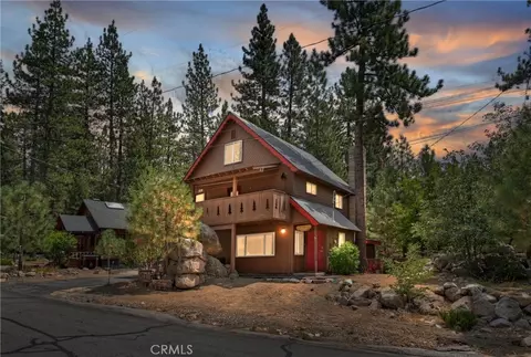 39239 Mohawk Dr, Fawnskin, CA 92333