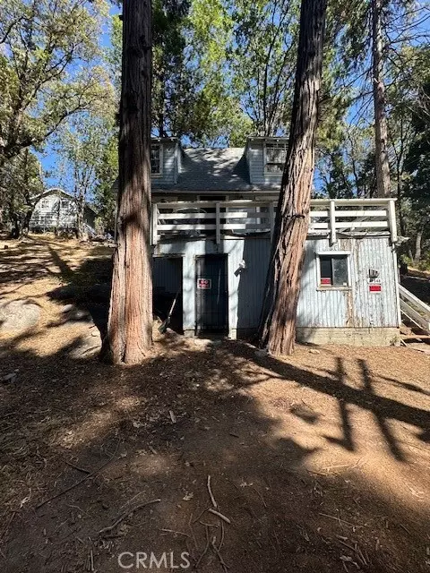 27548 Meadow Dr, Lake Arrowhead, CA 92352