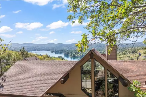 1166 Nadelhorn Dr, Lake Arrowhead, CA 92352
