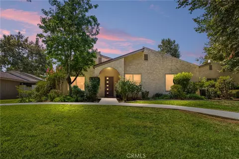 977 Ardmore Cir, Redlands, CA 92374