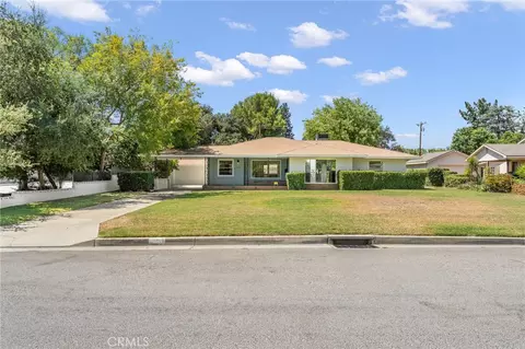 3002 Muscupiabe Dr, San Bernardino, CA 92405