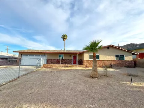 12145 Lakeview Dr, Trona, CA 93562