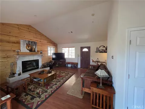 Living - 26478 Thunderbird Dr, Lake Arrowhead, CA 92352 photo 1 of 4