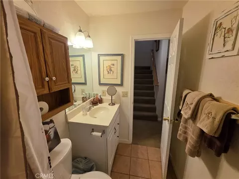 Bath - 26478 Thunderbird Dr, Lake Arrowhead, CA 92352 photo 8 of 8