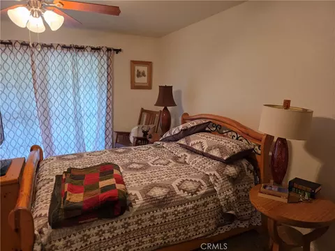 Bedroom - 26478 Thunderbird Dr, Lake Arrowhead, CA 92352 photo 11 of 11