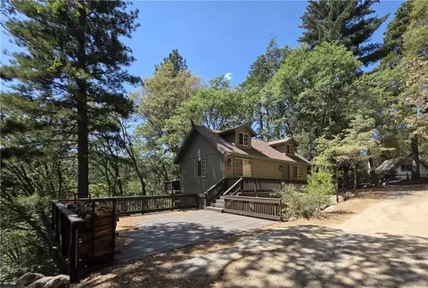 Exterior - 26478 Thunderbird Dr, Lake Arrowhead, CA 92352 photo 10 of 22