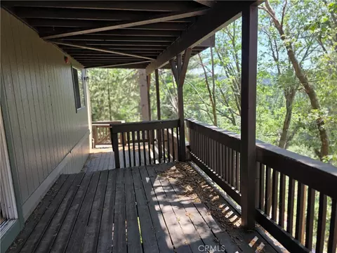 Exterior - 26478 Thunderbird Dr, Lake Arrowhead, CA 92352 photo 8 of 24
