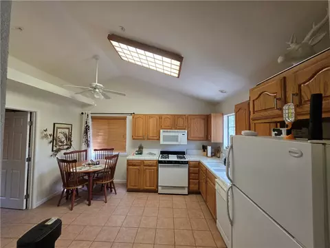 Kitchen - 26478 Thunderbird Dr, Lake Arrowhead, CA 92352 photo 1 of 7